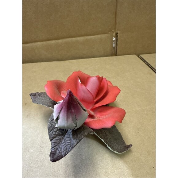 Vintage Capodimonte Porcelain Red Rose Figurine Handmade Floral Sculpture Italy - Picture 3 of 9